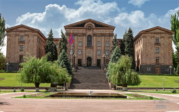 ՀՀ ԱԺ արտահերթ նիստը (ուղիղ միացում)